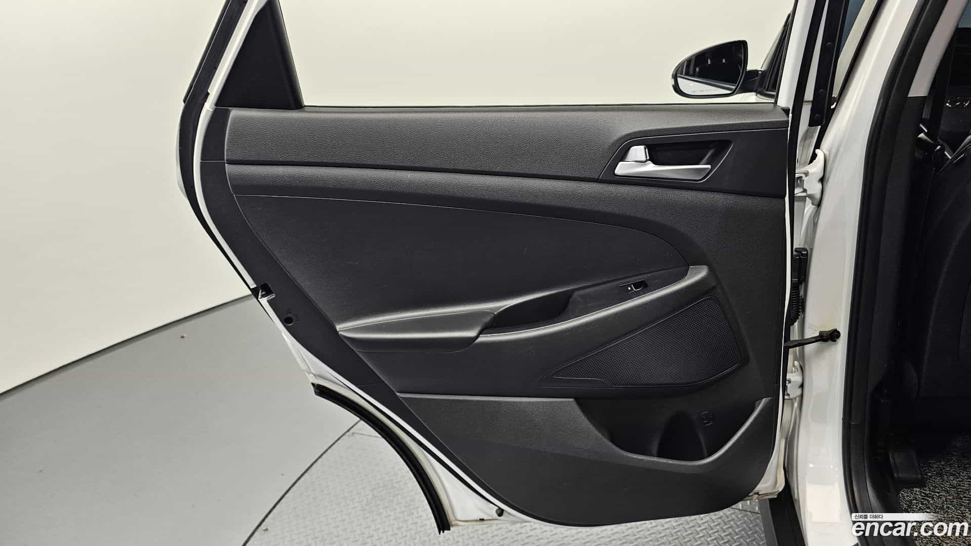 Tucson Hyundai 2017.6-INNER-035