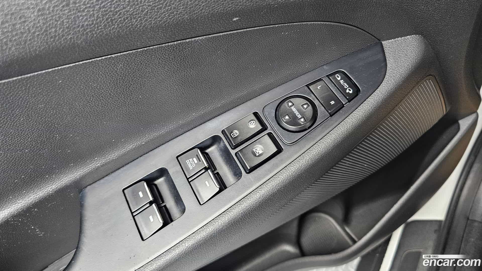 Tucson Hyundai 2017.6-OPTION-040