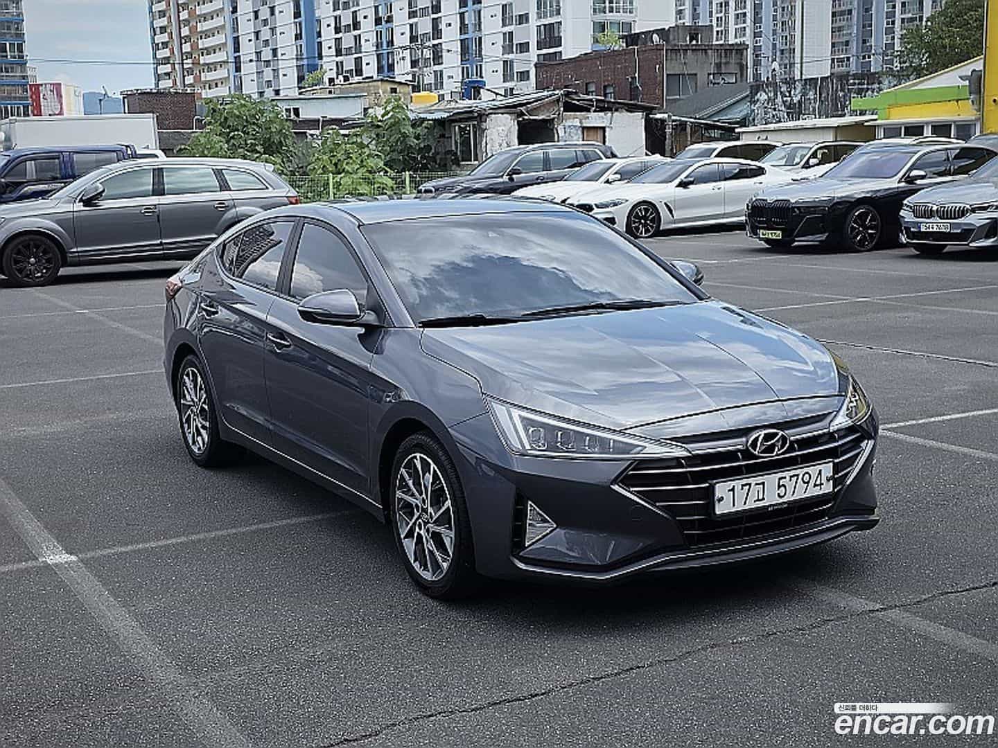 AVANTE Hyundai 2018.9-OUTER-003