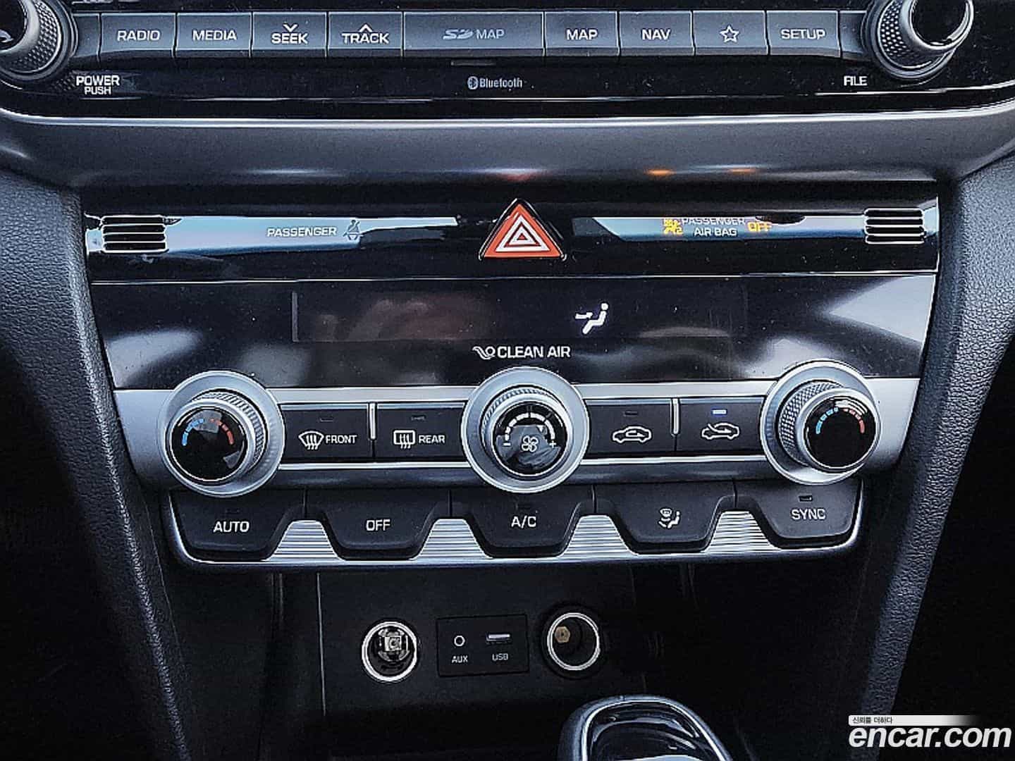 AVANTE Hyundai 2018.9-OPTION-019