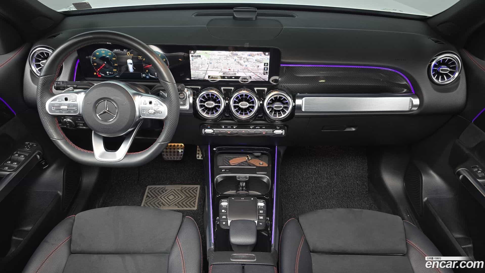 GLB-Class Mercedes-Benz 2021.2-INNER-007