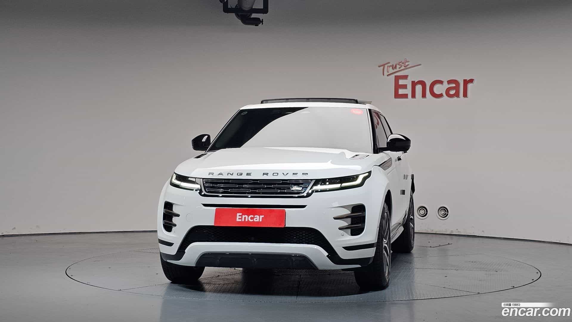 Range Rover Evoque Land Rover 2025.2-OUTER-003