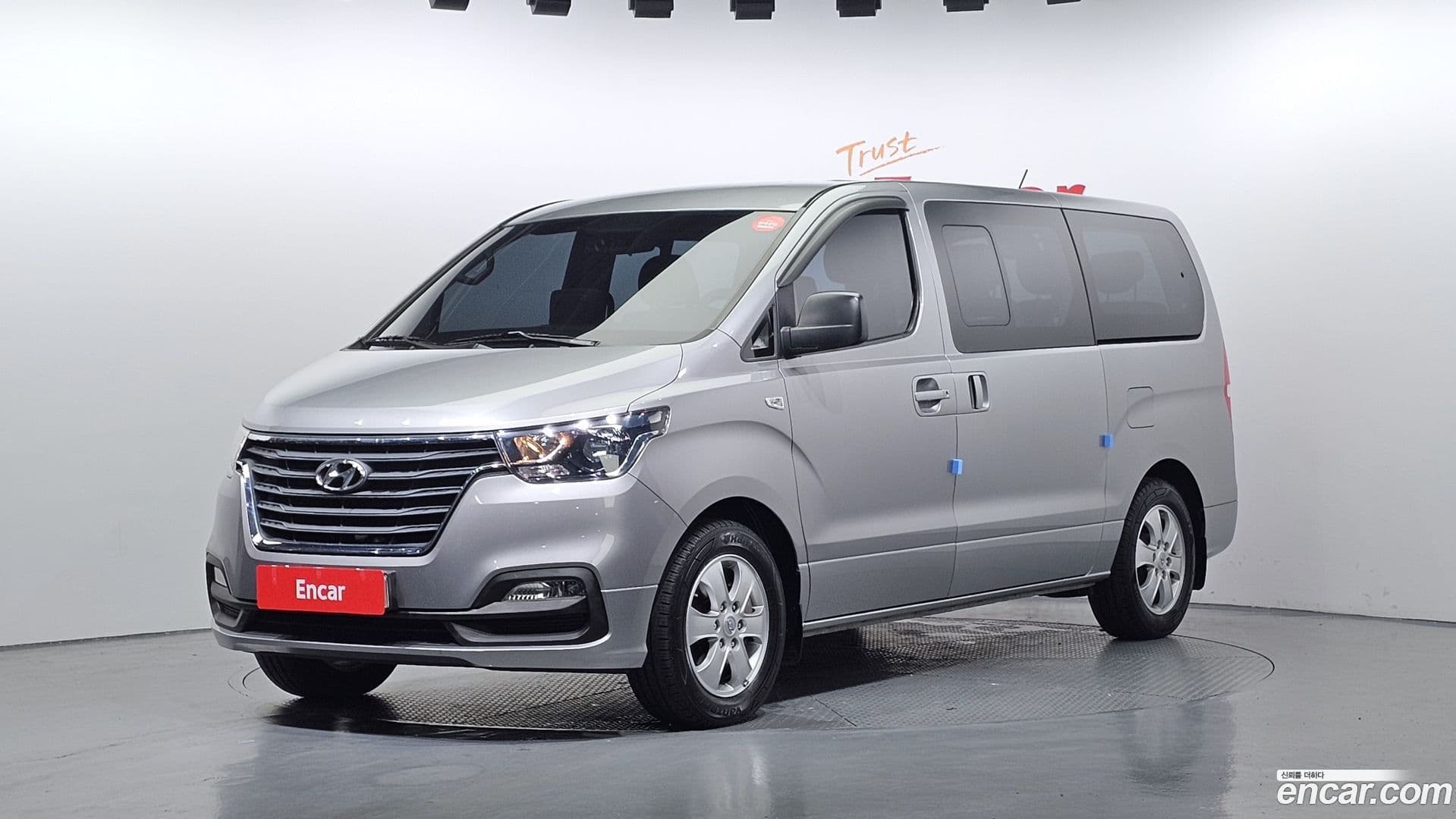 Main__Slider__Photo:Starex Hyundai 2019.3-0