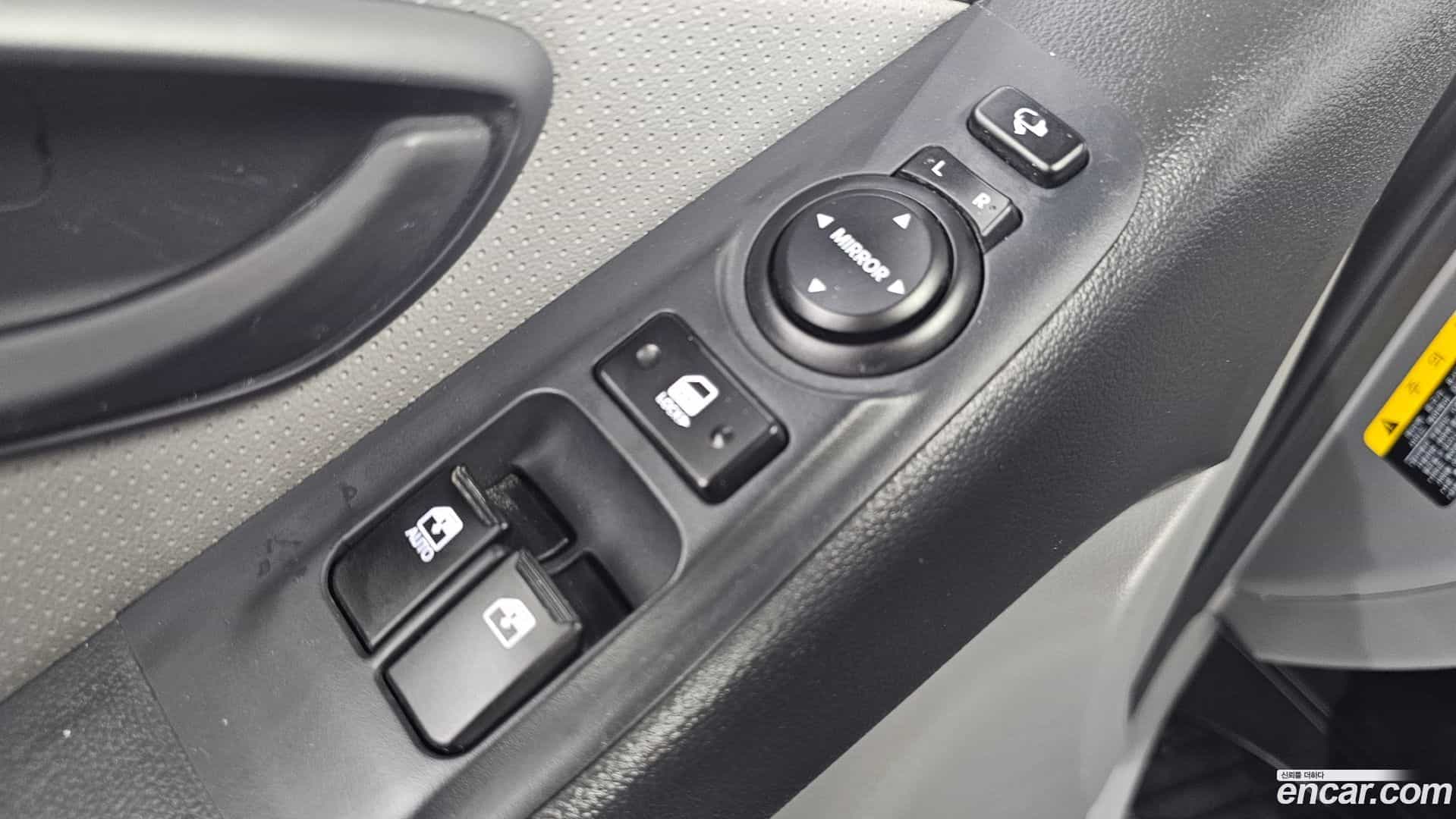 Starex Hyundai 2019.3-OPTION-041