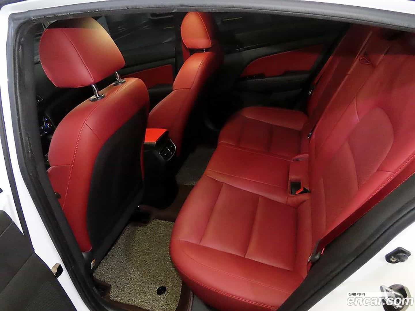AVANTE Hyundai 2017.6-INNER-007