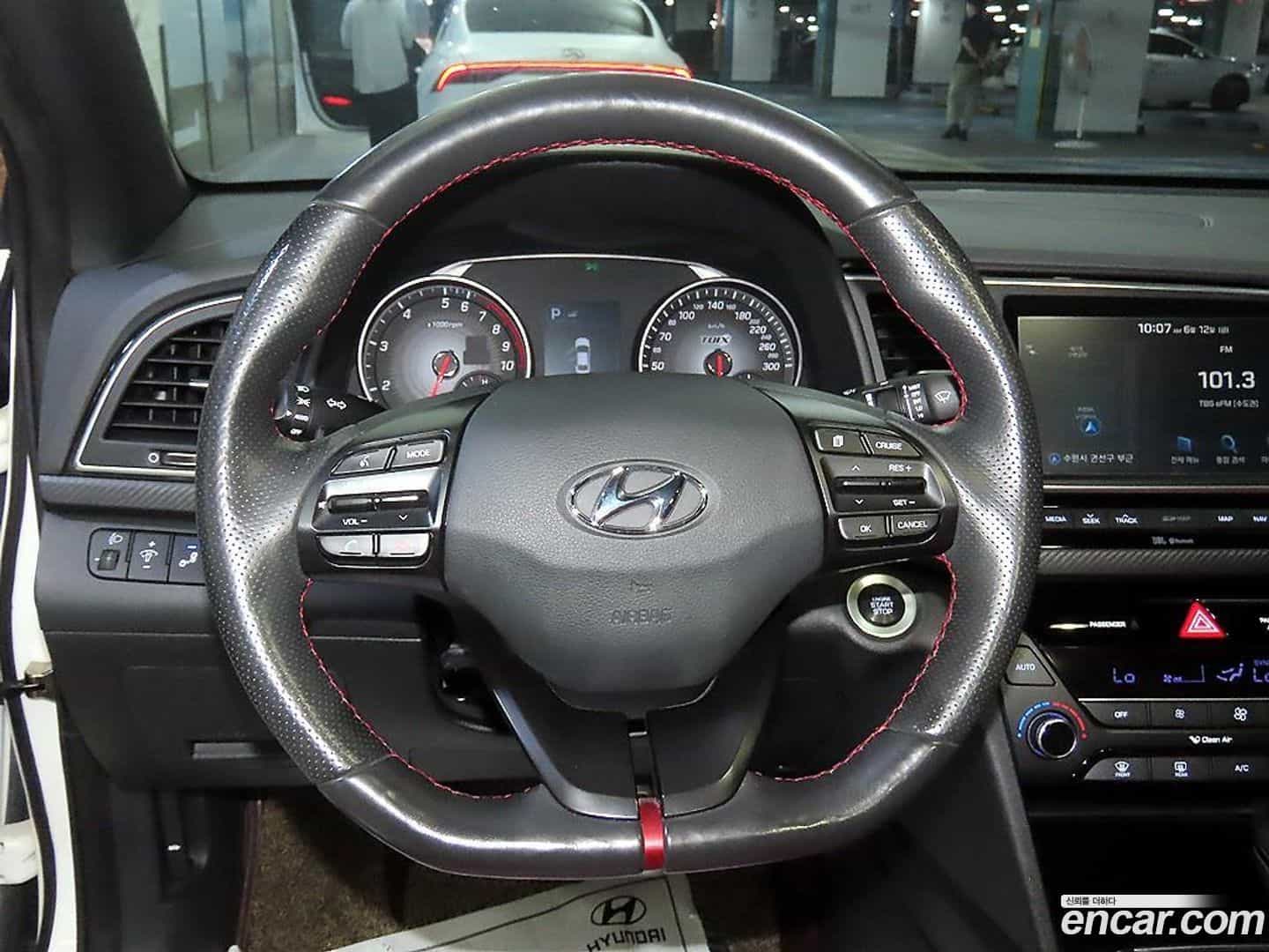 AVANTE Hyundai 2017.6-INNER-008