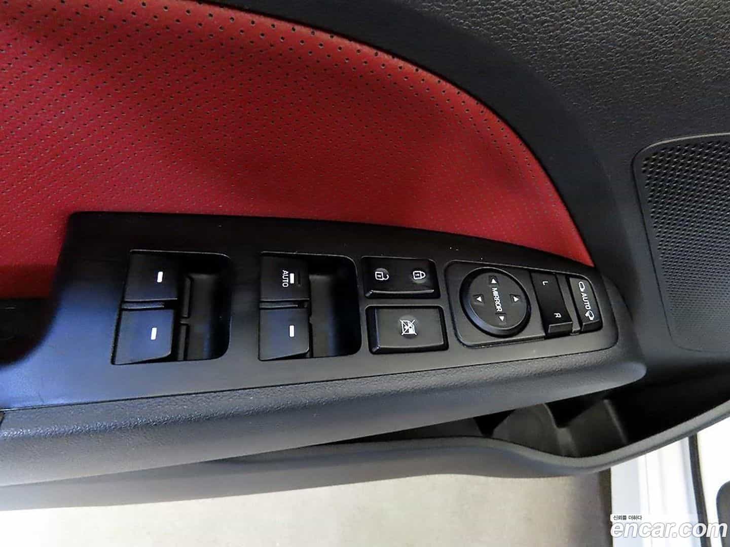 AVANTE Hyundai 2017.6-OPTION-017