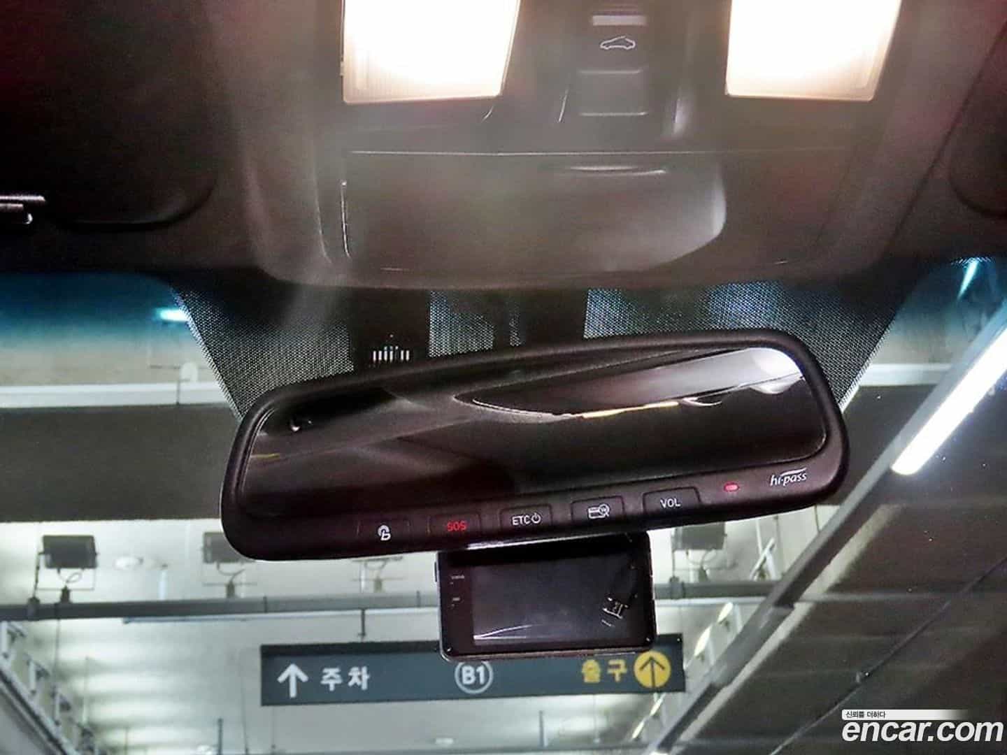 AVANTE Hyundai 2017.6-OPTION-020
