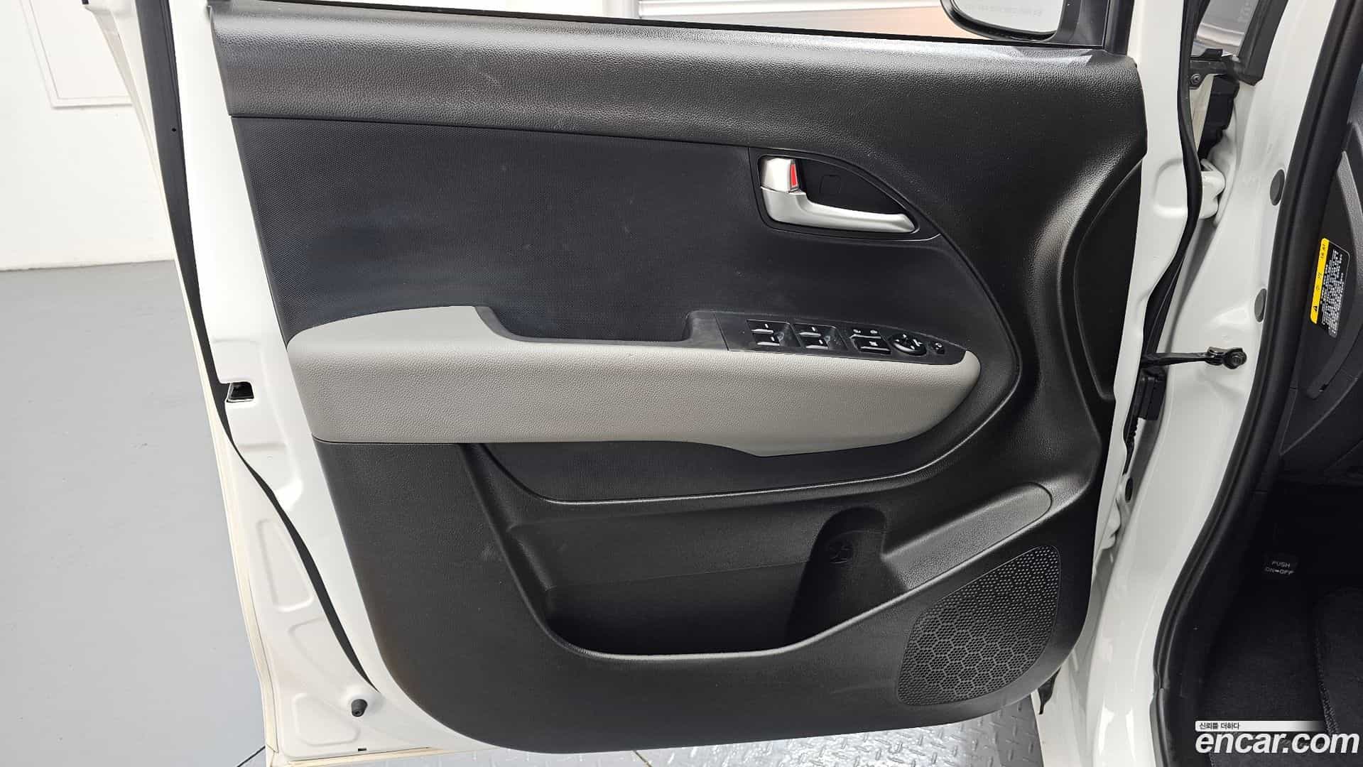 RAY Kia 2022.3-INNER-034