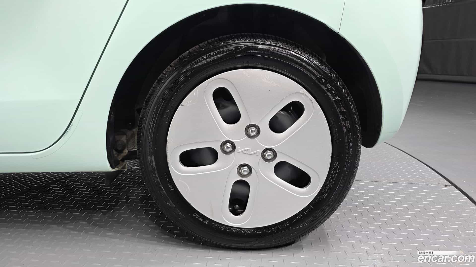 RAY Kia 2024.1-OUTER-031