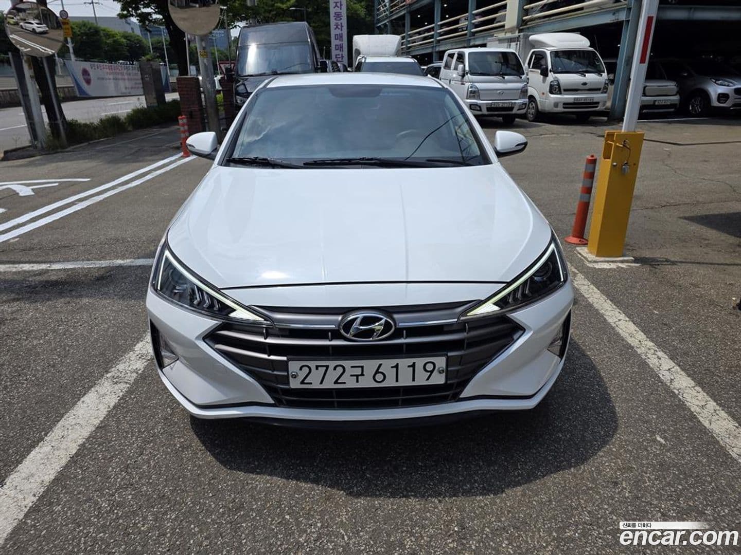 Main__Slider__Photo:AVANTE Hyundai 2019.3-0