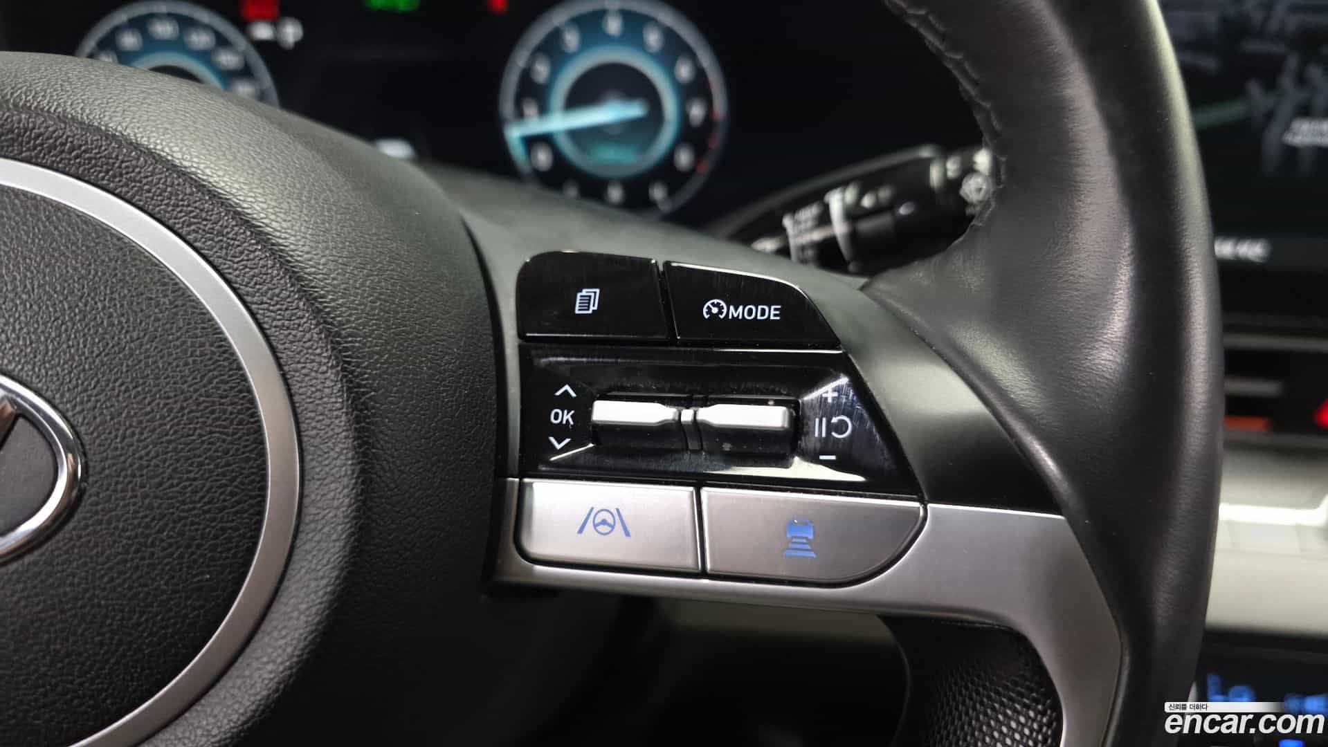 AVANTE Hyundai 2023.2-OPTION-018