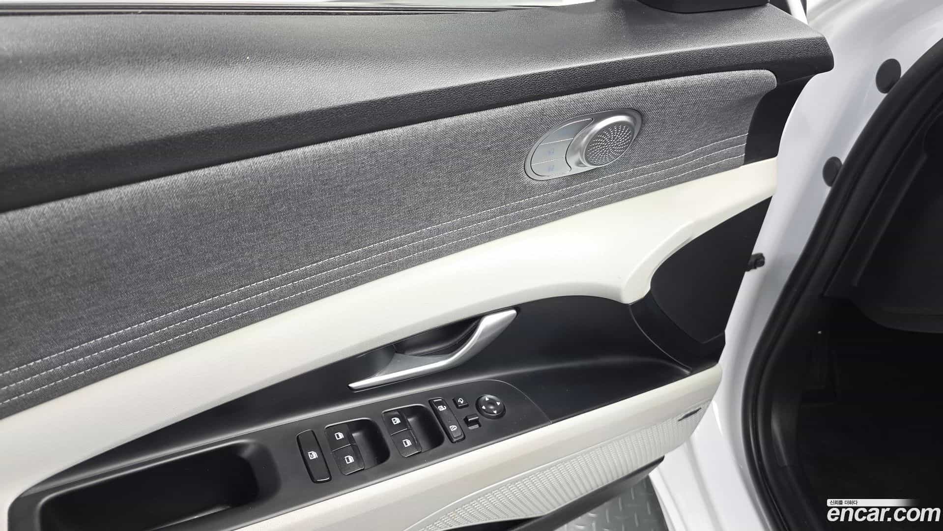 AVANTE Hyundai 2023.2-INNER-036
