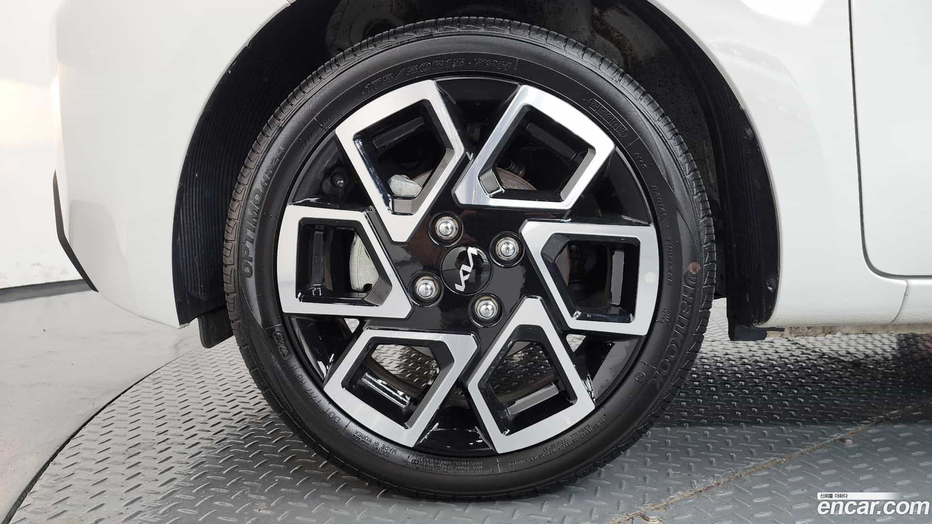 RAY Kia 2025.0-OUTER-005
