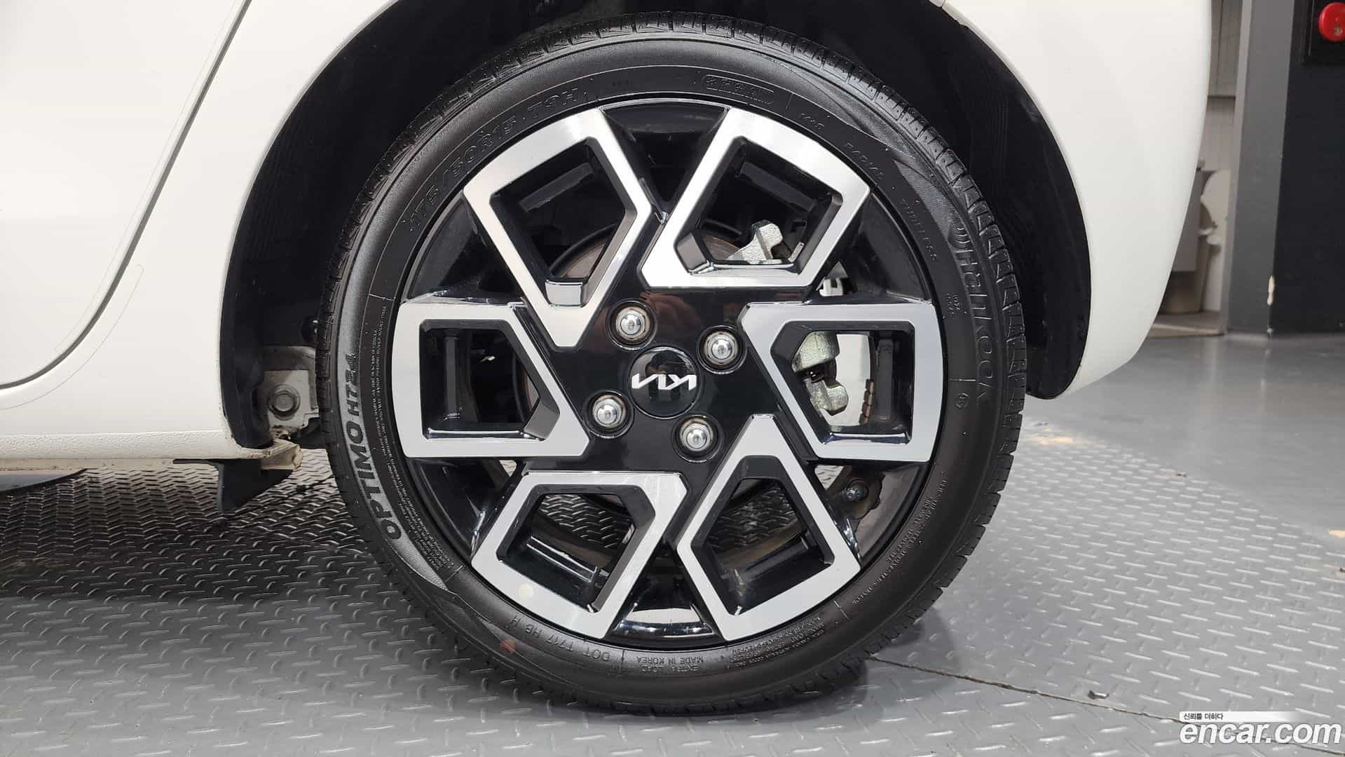 RAY Kia 2025.0-OUTER-031