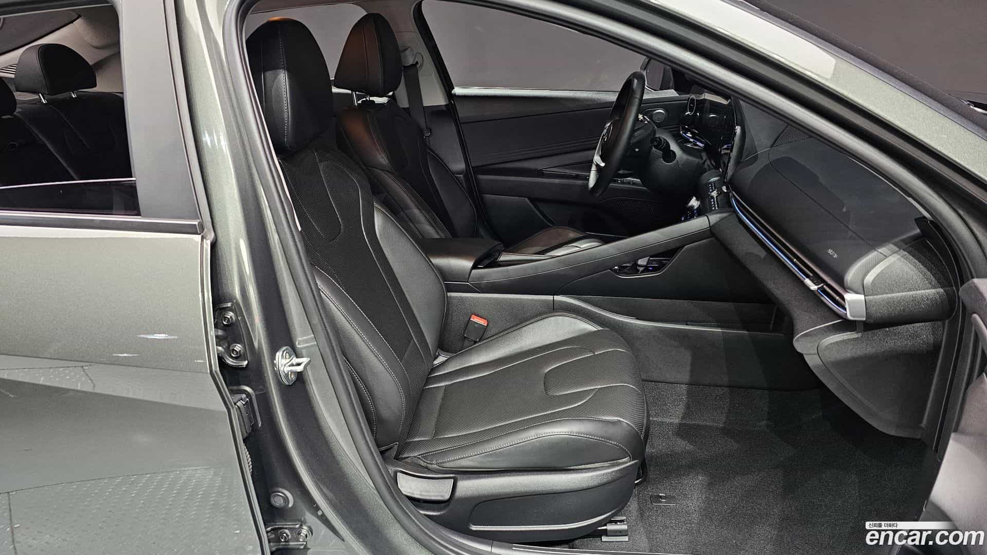 AVANTE Hyundai 2020.3-INNER-036