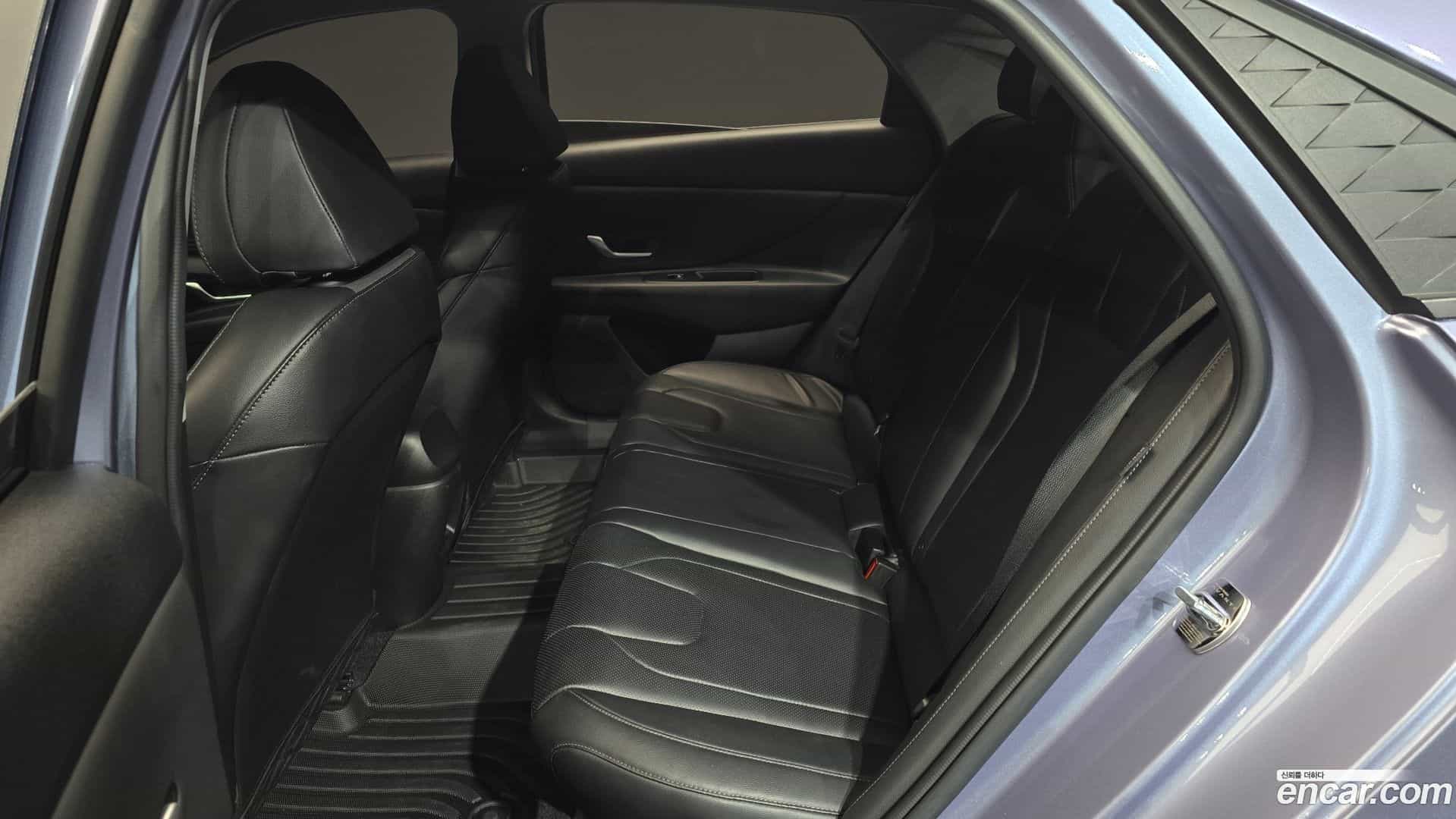 AVANTE Hyundai 2023.3-OPTION-015