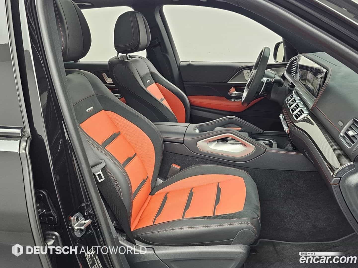 GLE-Class Mercedes-Benz 2024.8-INNER-010