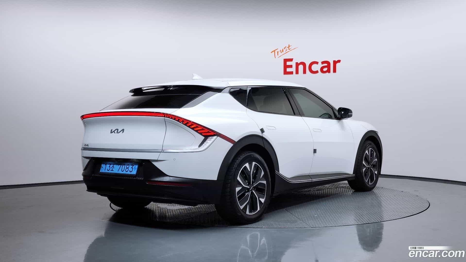 EV6 Kia 2023.2-OUTER-002