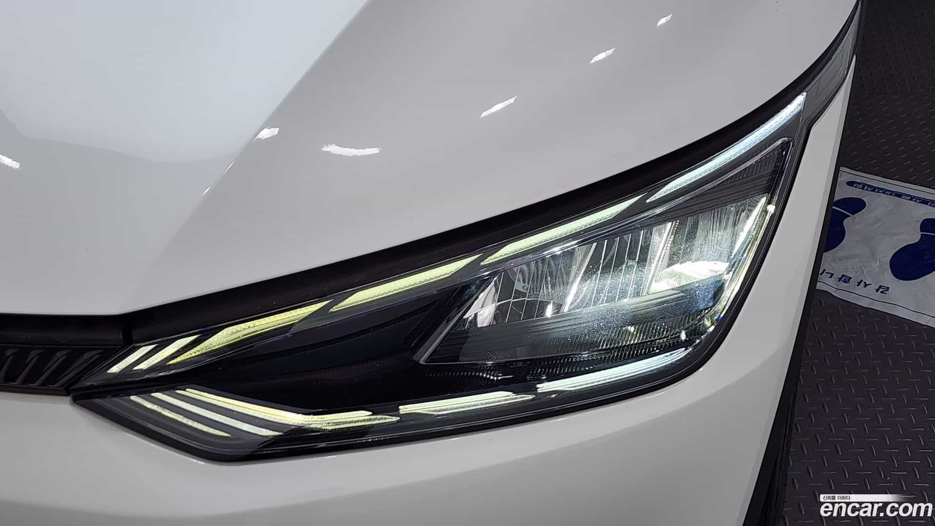 EV6 Kia 2023.2-OUTER-032