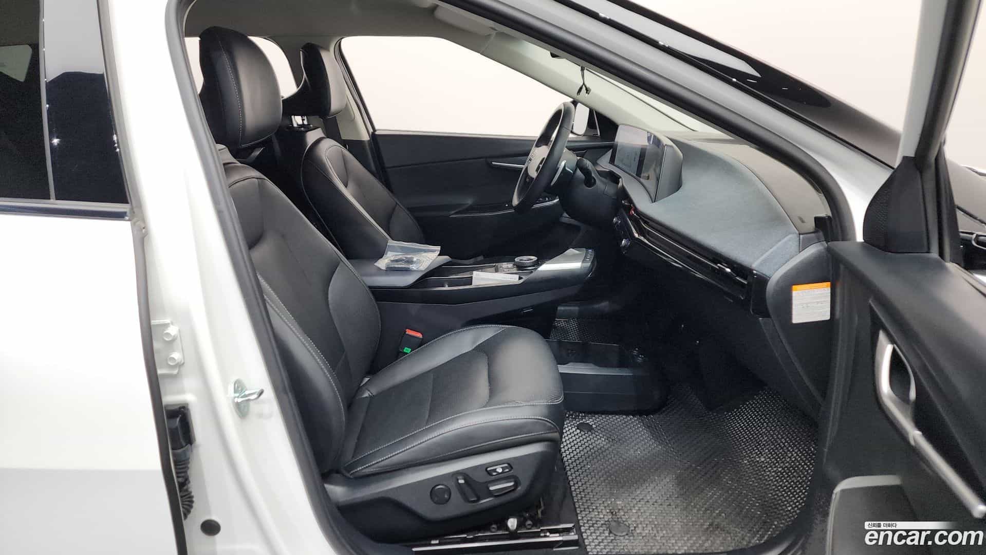 EV6 Kia 2023.2-INNER-036