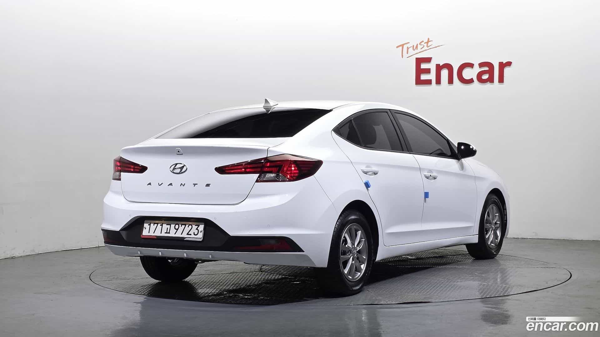 AVANTE Hyundai 2019.5-OUTER-002