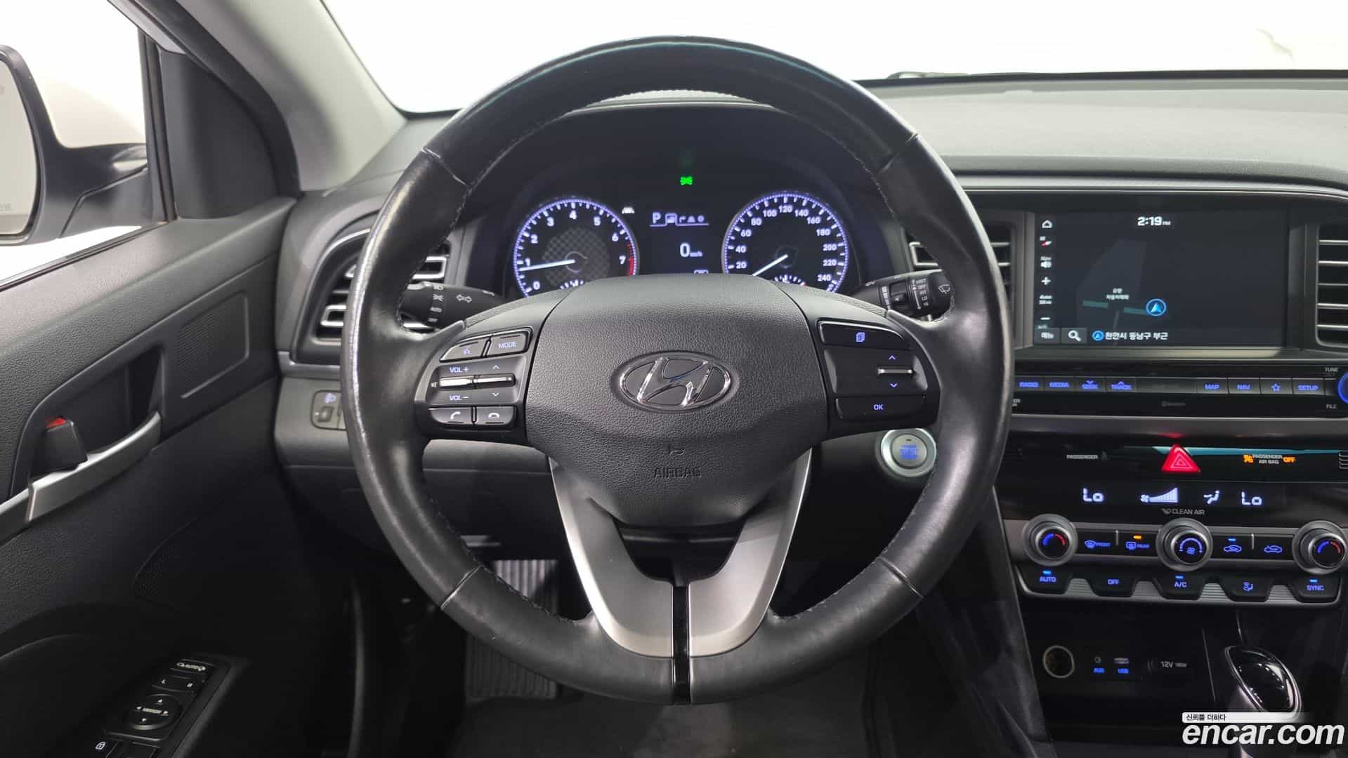 AVANTE Hyundai 2019.5-OPTION-019