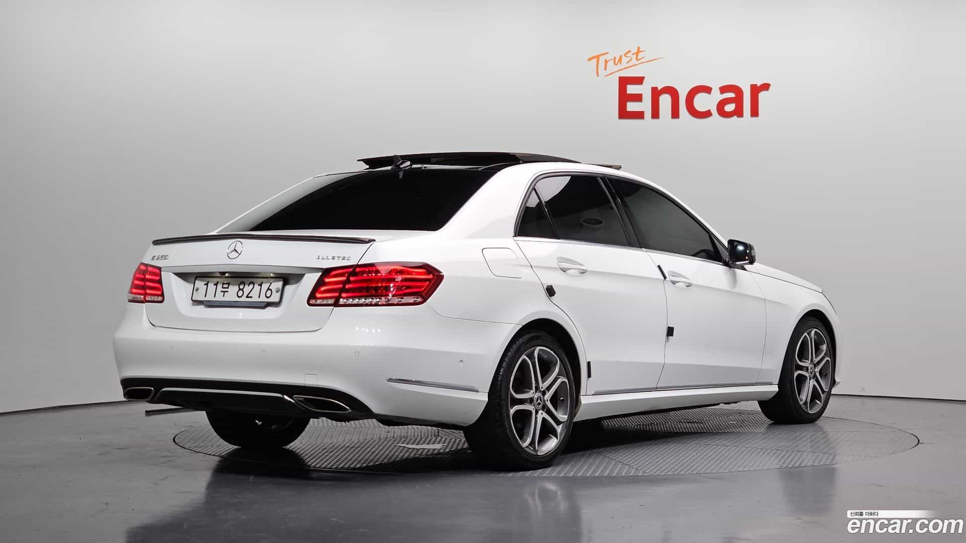 E-Class Mercedes-Benz 2015.5-OUTER-002
