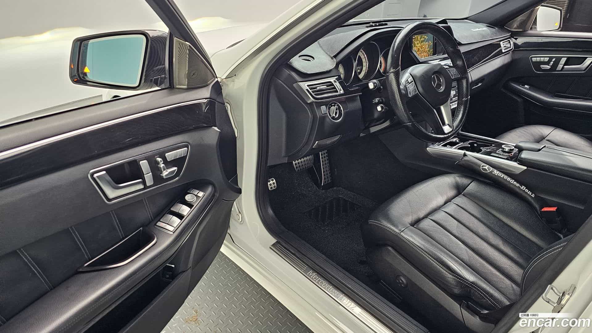 E-Class Mercedes-Benz 2015.5-INNER-010