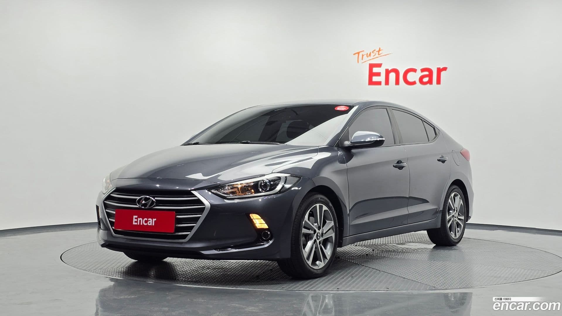 Main__Slider__Photo:AVANTE Hyundai 2018.6-0