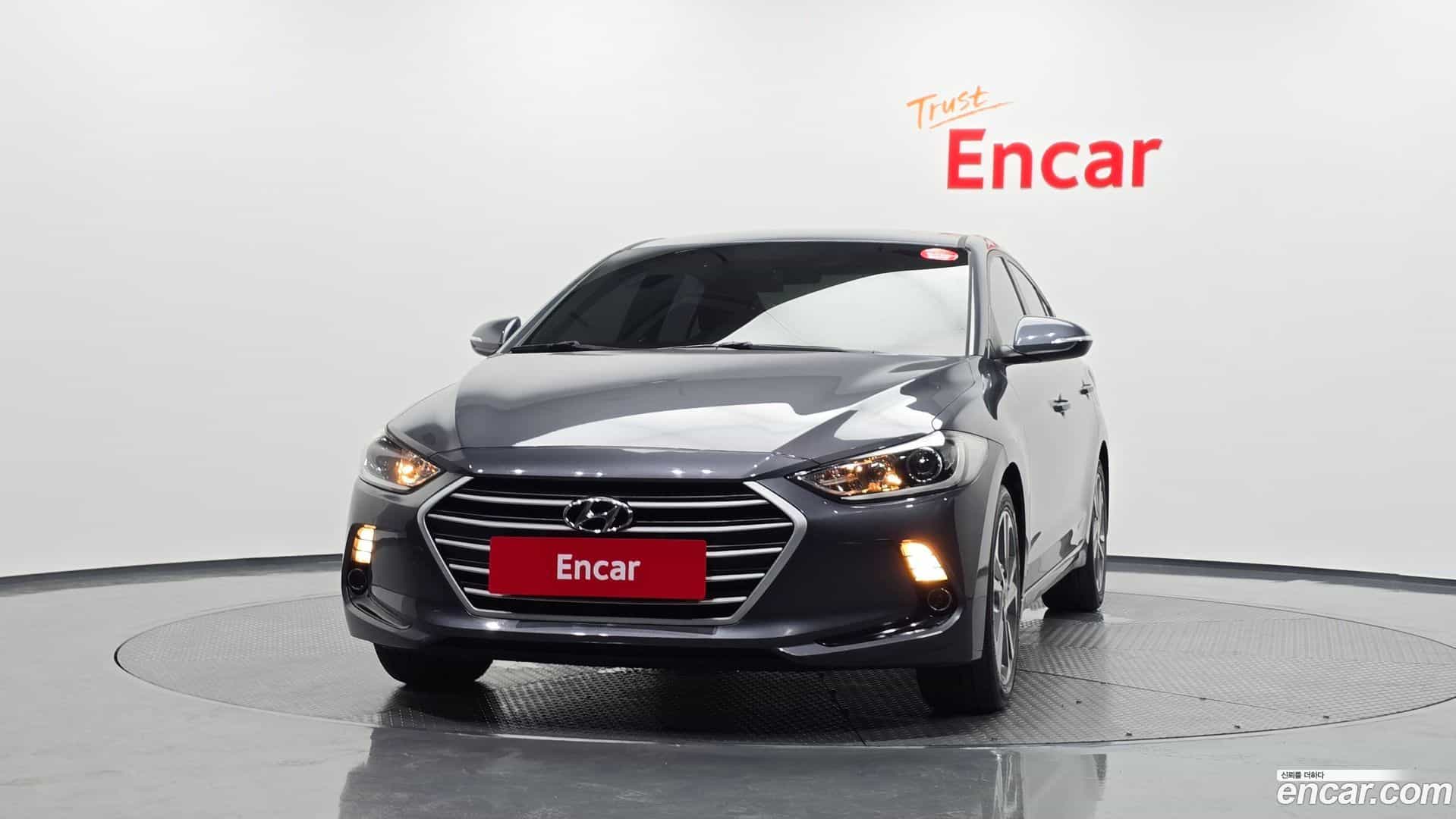 AVANTE Hyundai 2018.6-OUTER-003