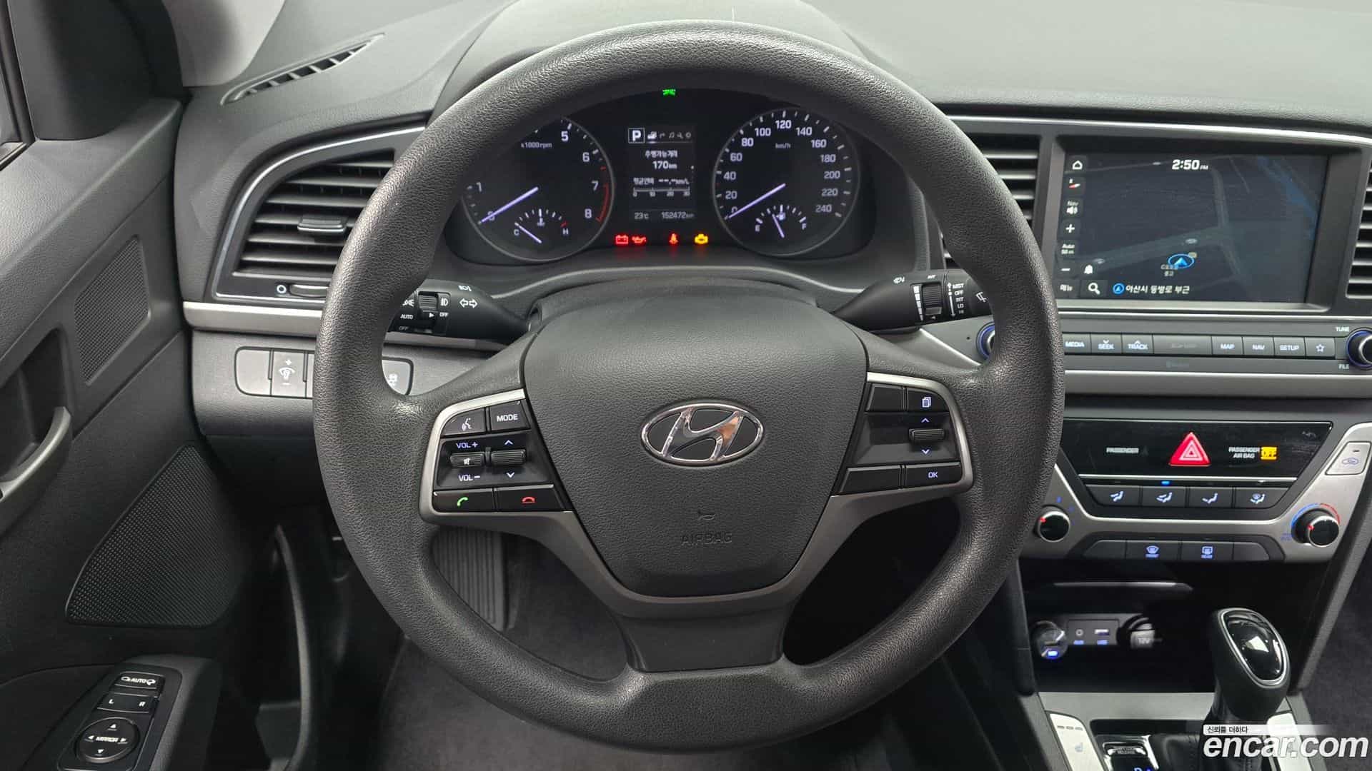 AVANTE Hyundai 2018.6-OPTION-017