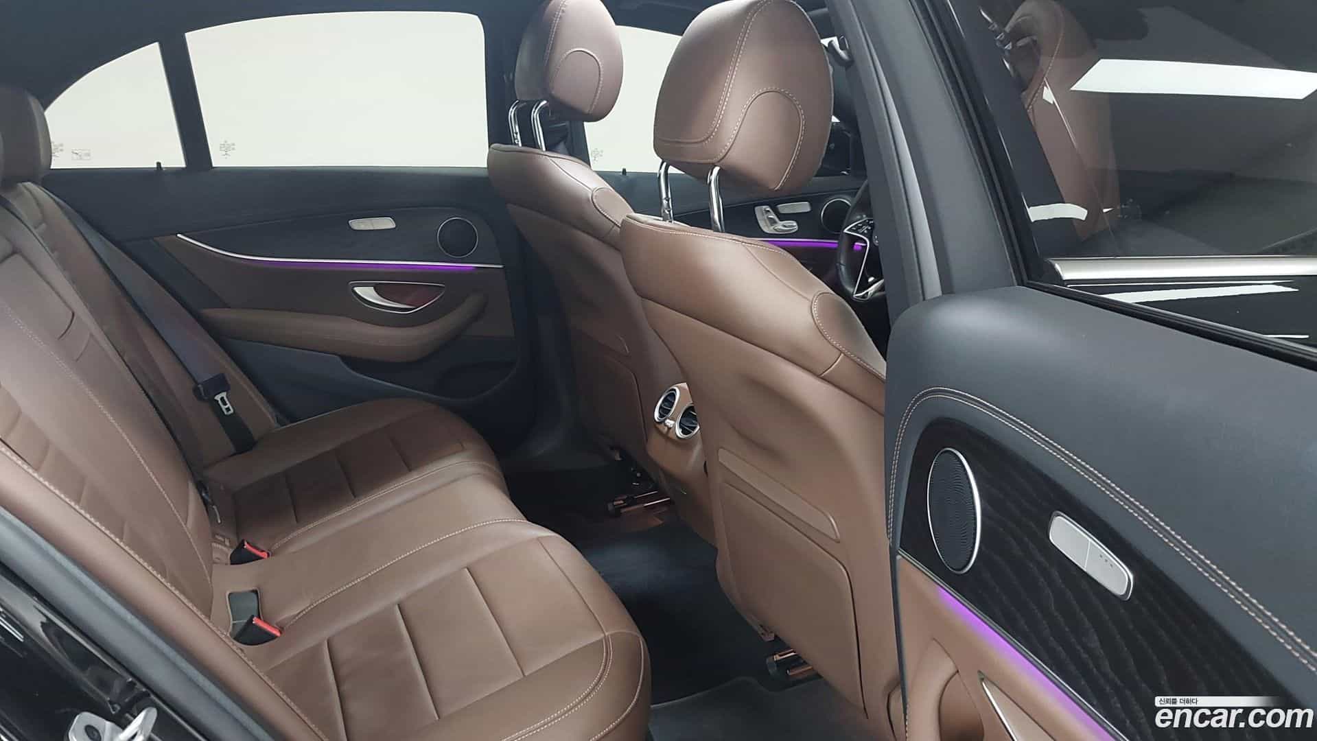 E-Class Mercedes-Benz 2023.2-INNER-010