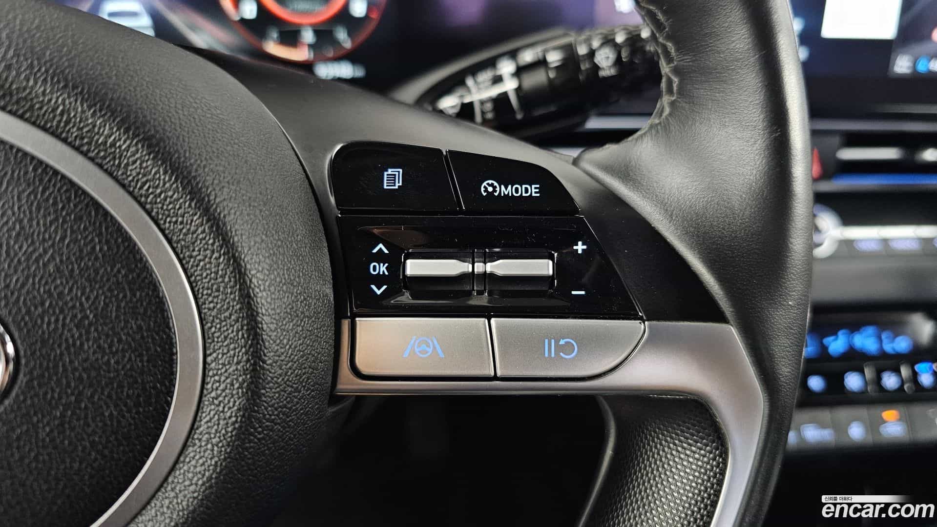AVANTE Hyundai 2021.6-OPTION-022