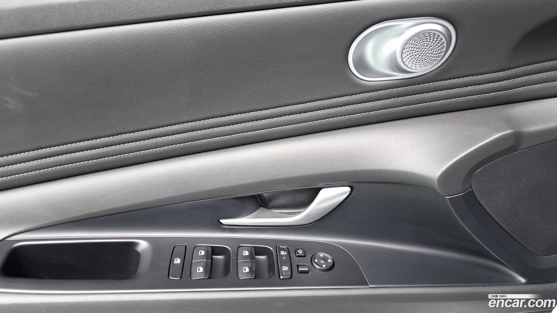 AVANTE Hyundai 2024.10-OPTION-023