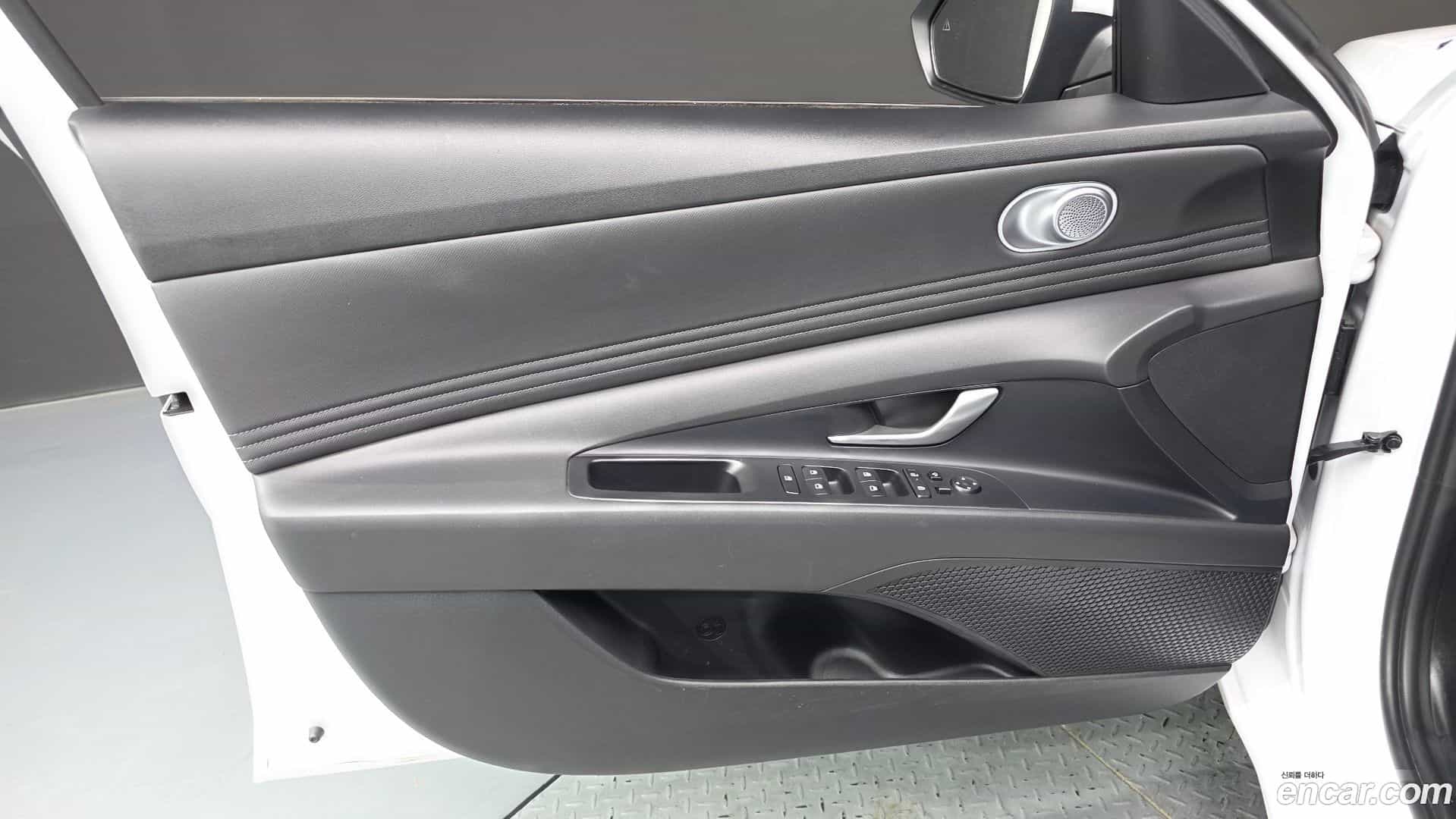 AVANTE Hyundai 2024.10-INNER-034