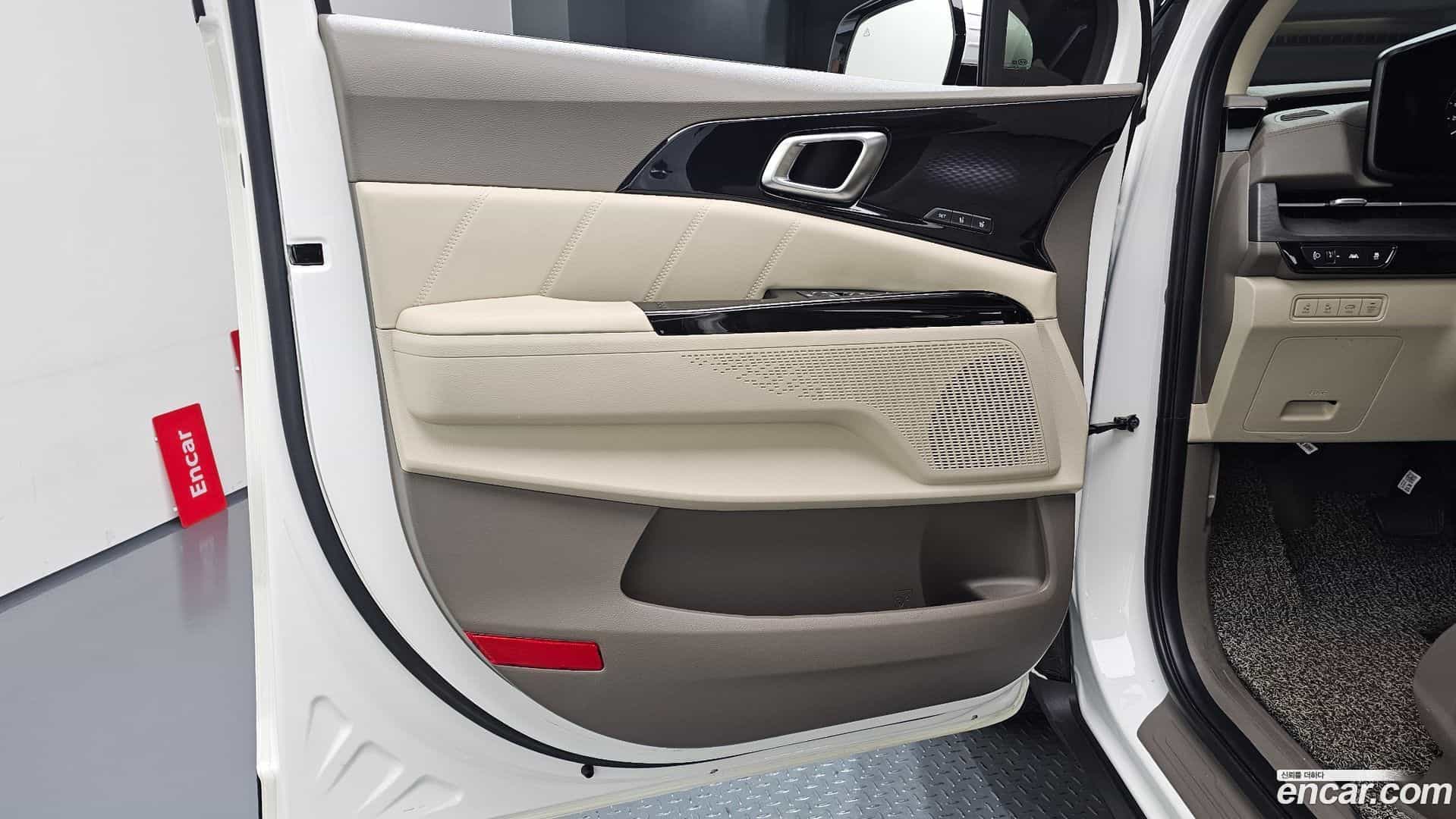 Canival Kia 2021.2-INNER-034