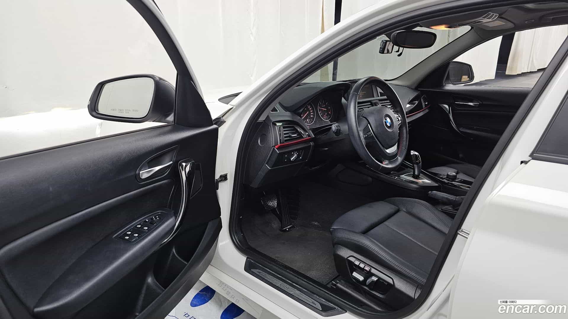 1-Series BMW 2015.10-INNER-010