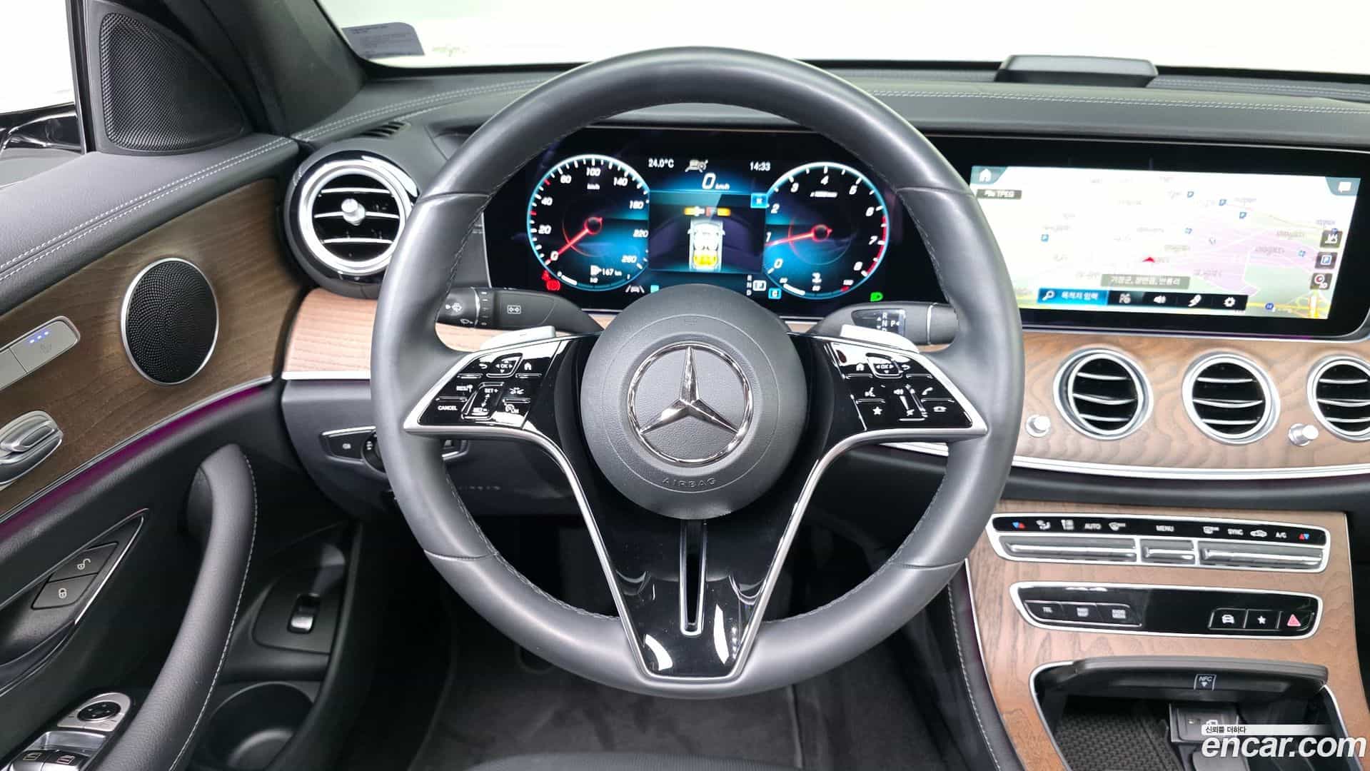 E-Class Mercedes-Benz 2023.8-OPTION-017