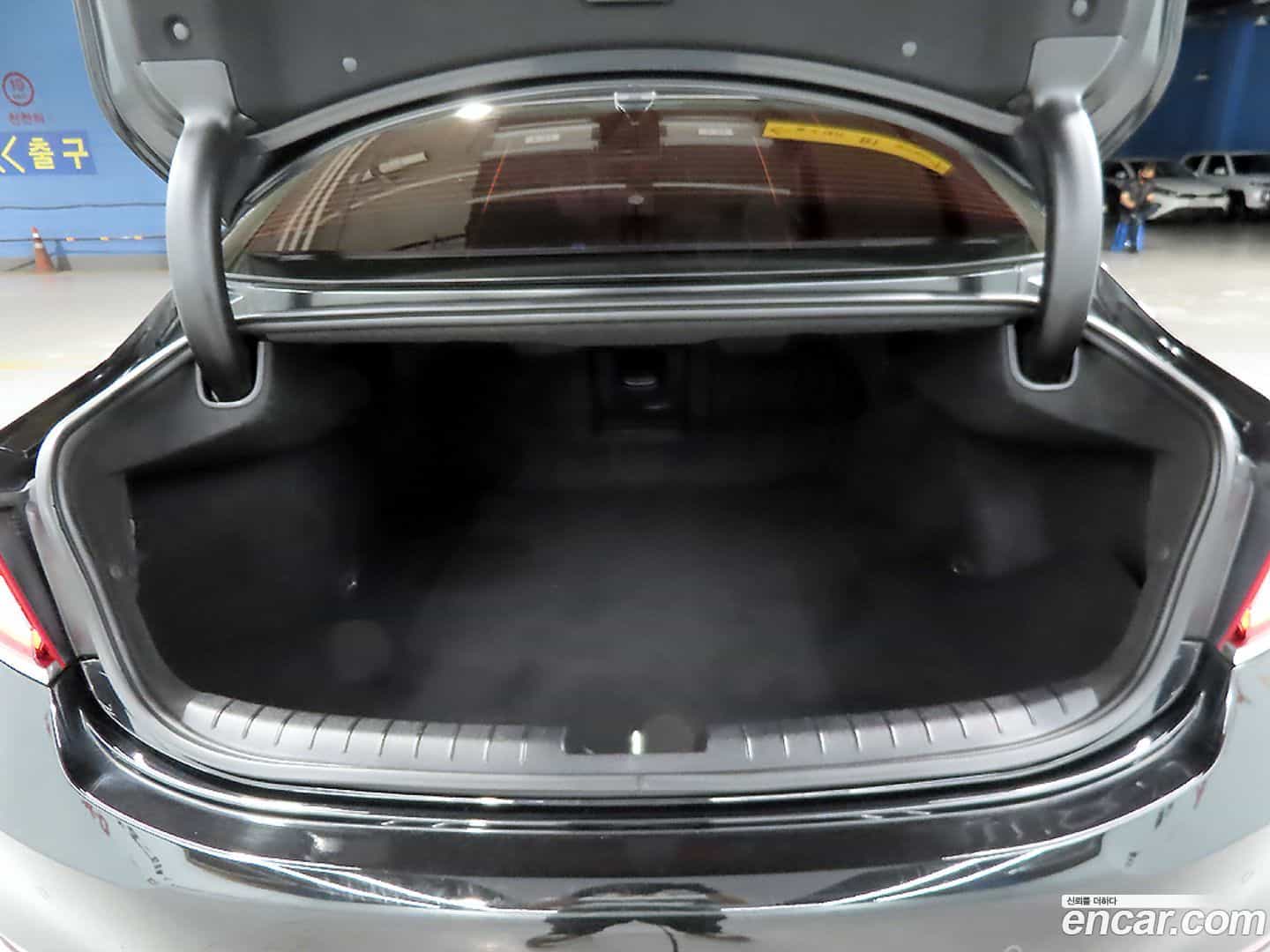 Grandeur Hyundai 2017.3-OPTION-021