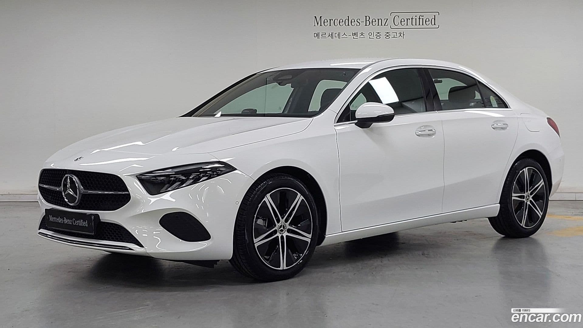 Main__Slider__Photo:A-Class Mercedes-Benz 2025.6-0