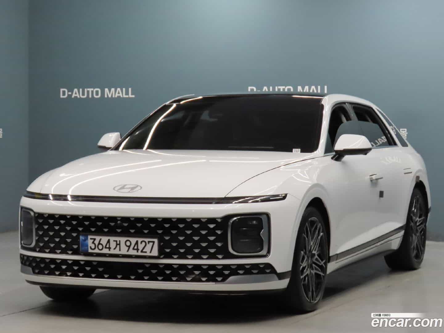 Grandeur Hyundai 2023.3-OUTER-001