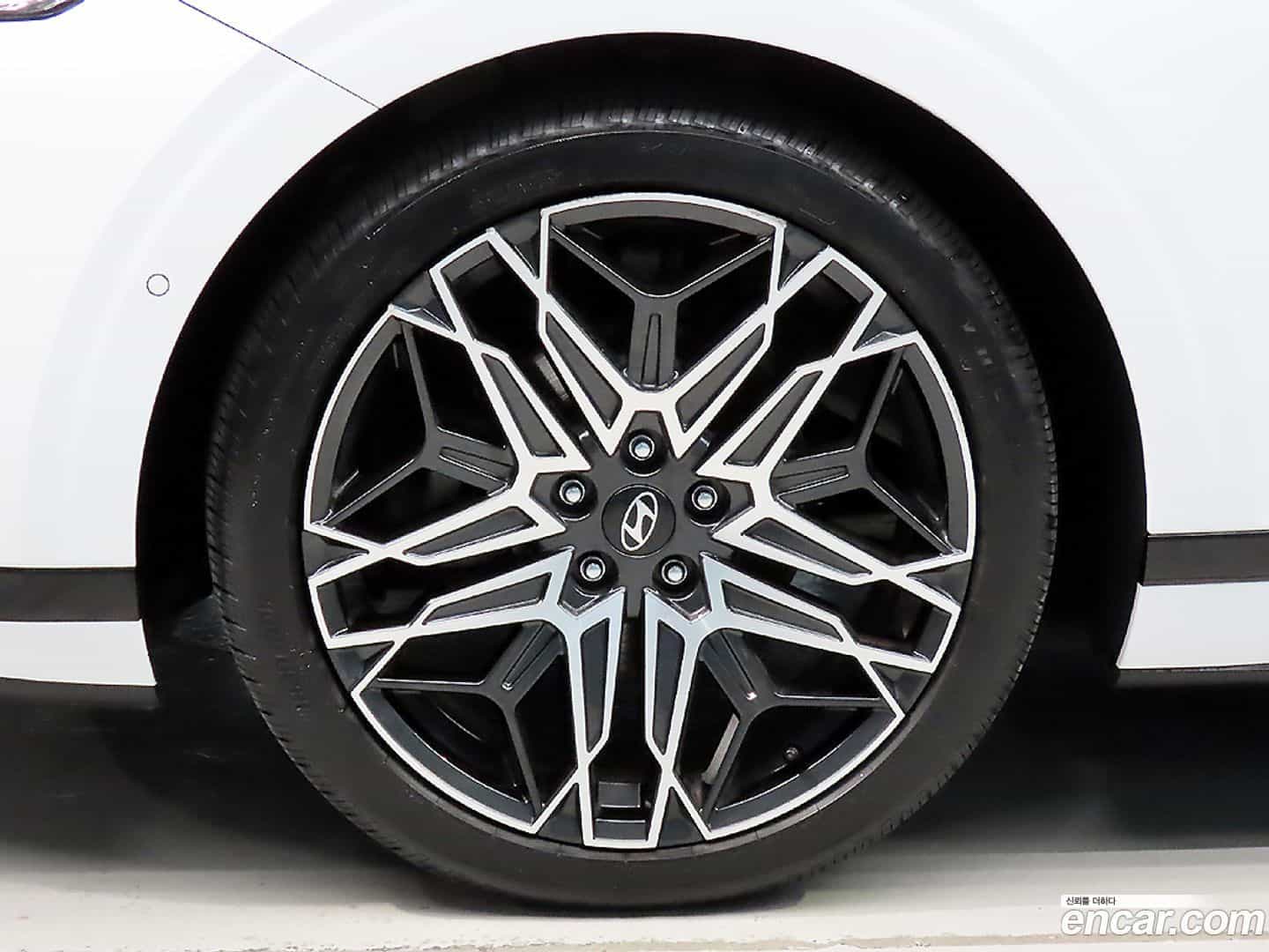 Grandeur Hyundai 2023.3-OPTION-024