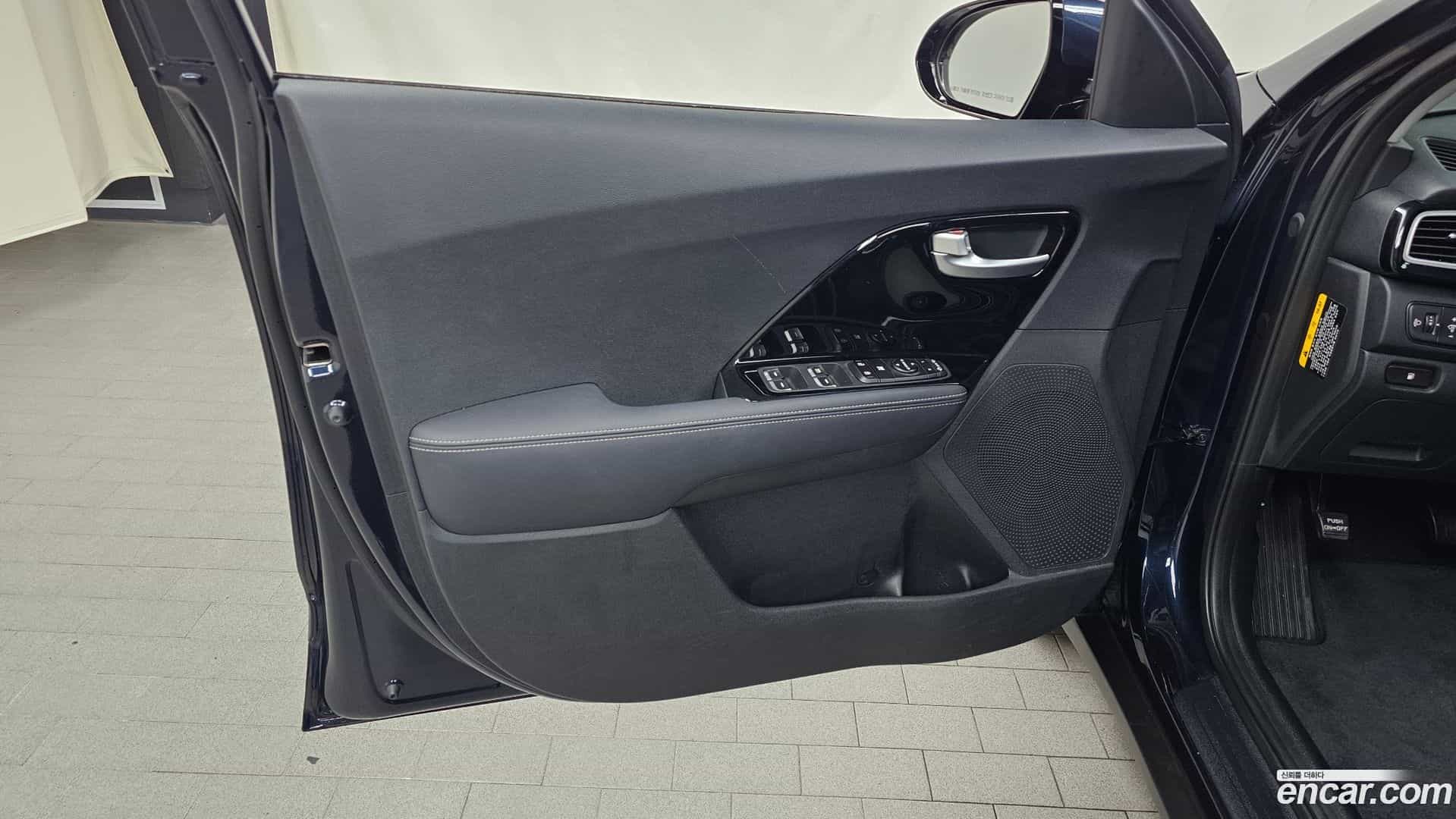 Niro Kia 2016.9-INNER-034