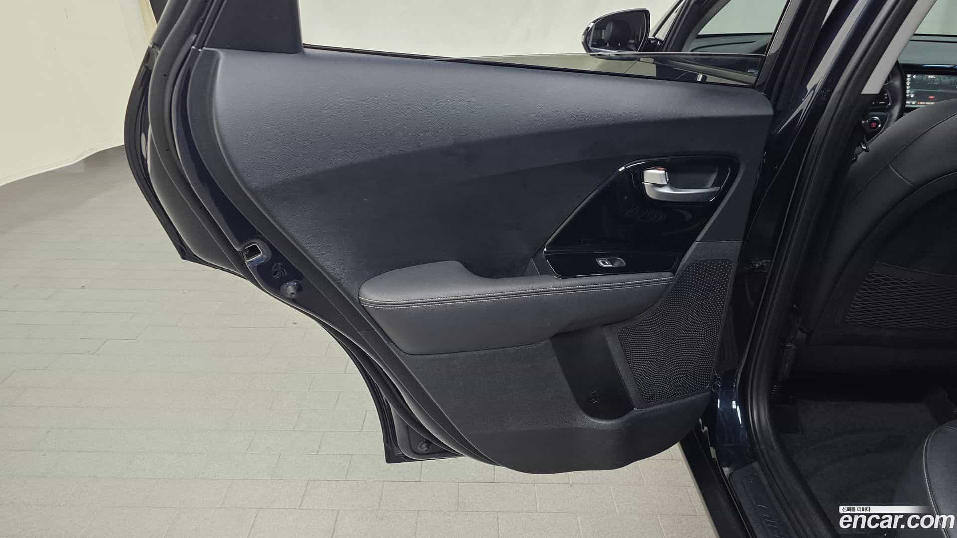 Niro Kia 2016.9-INNER-035