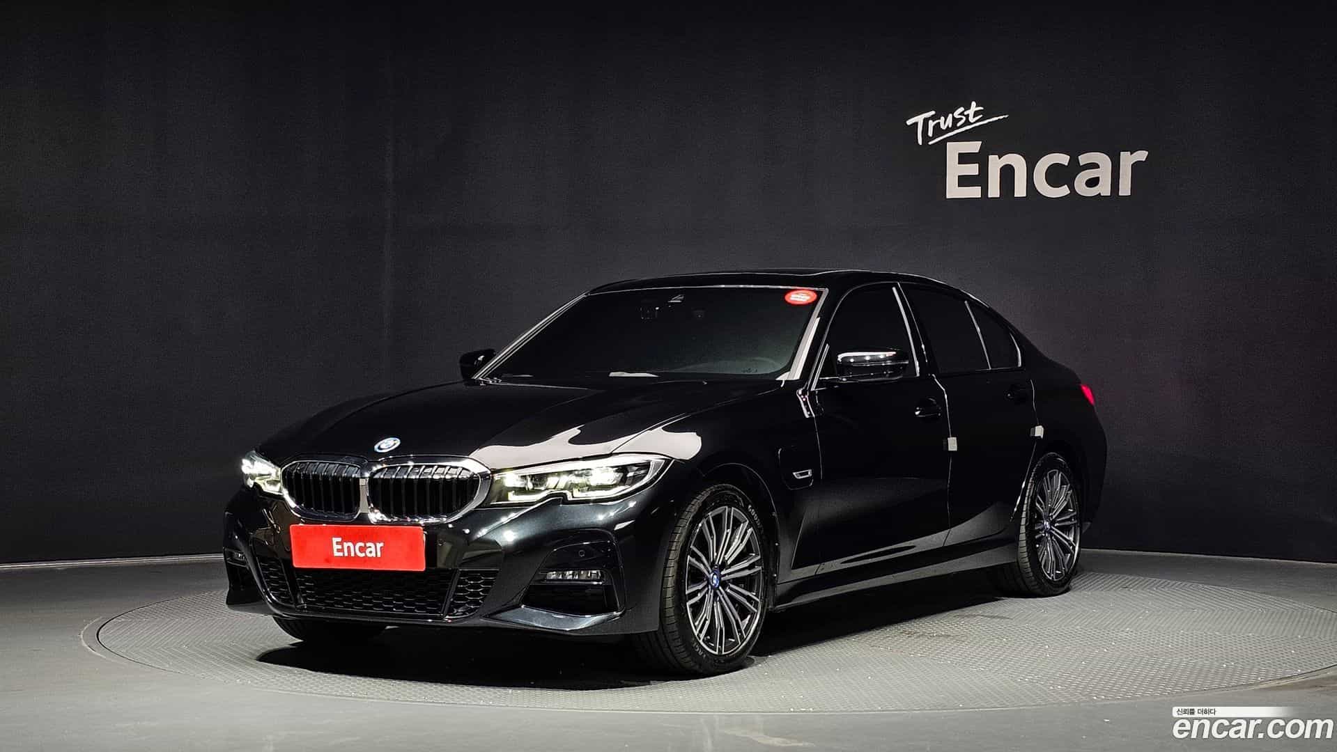3-Series BMW 2022.3-OUTER-001