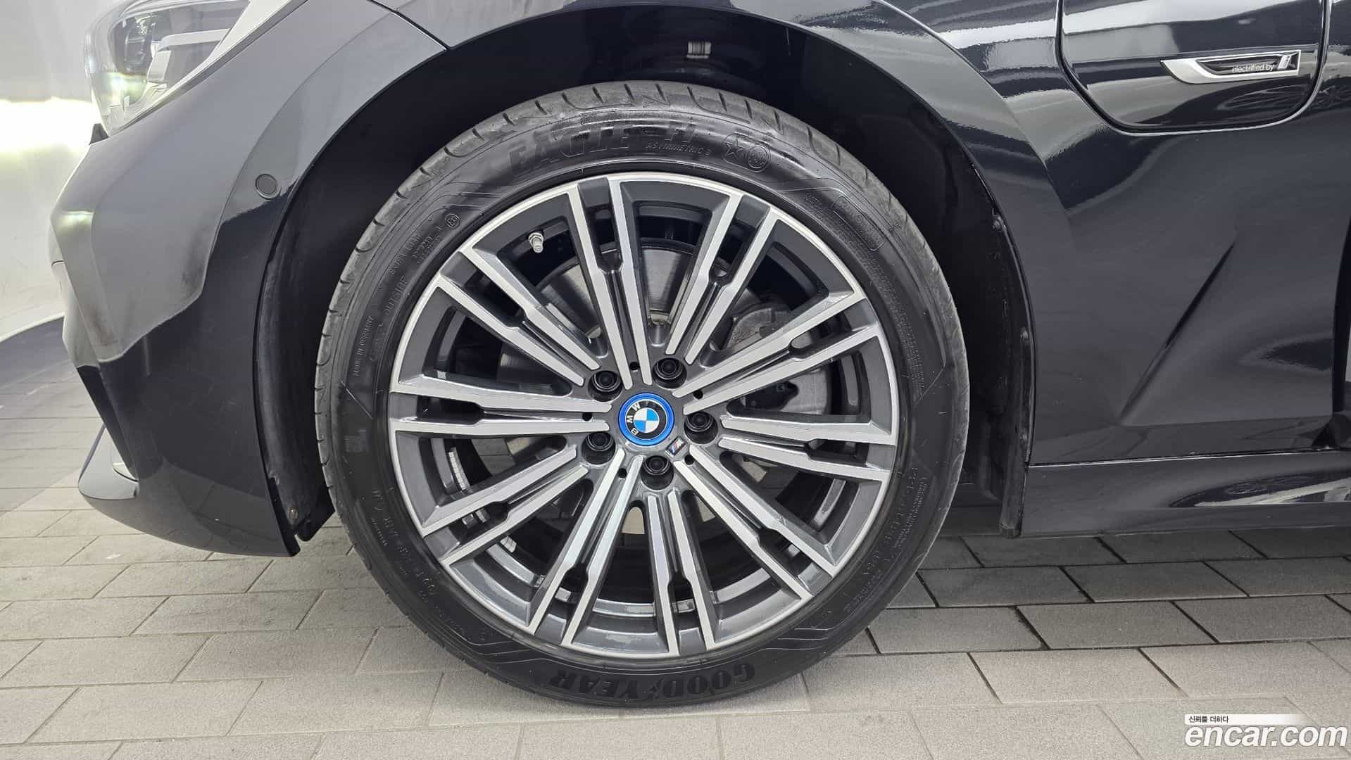 3-Series BMW 2022.3-OUTER-005