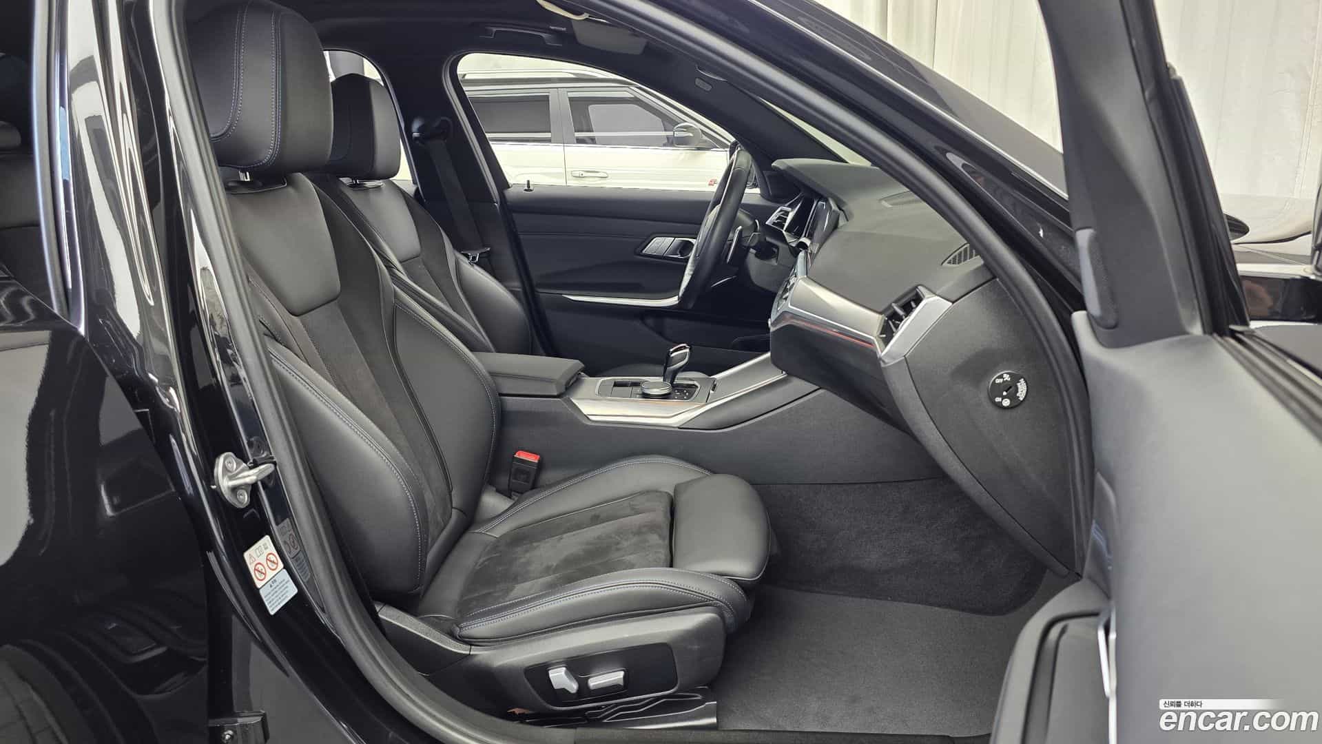 3-Series BMW 2022.3-OPTION-015