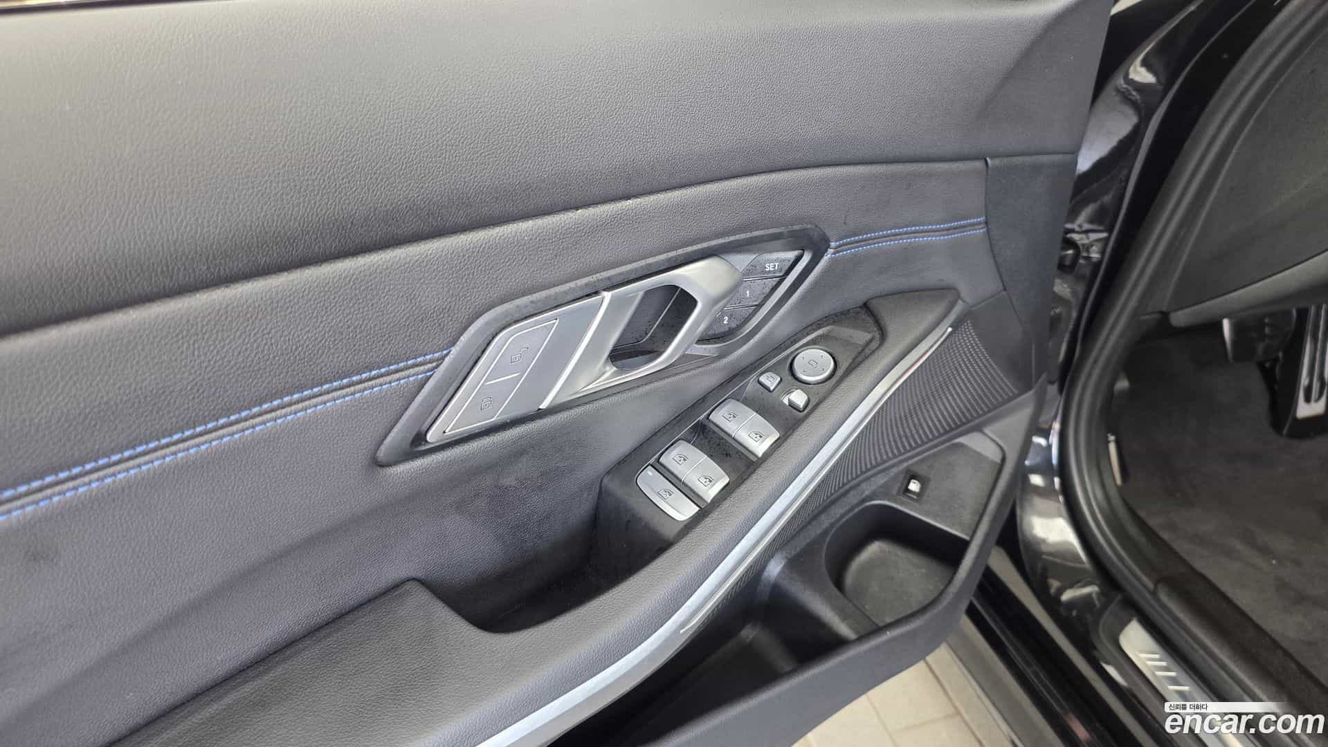 3-Series BMW 2022.3-OPTION-042