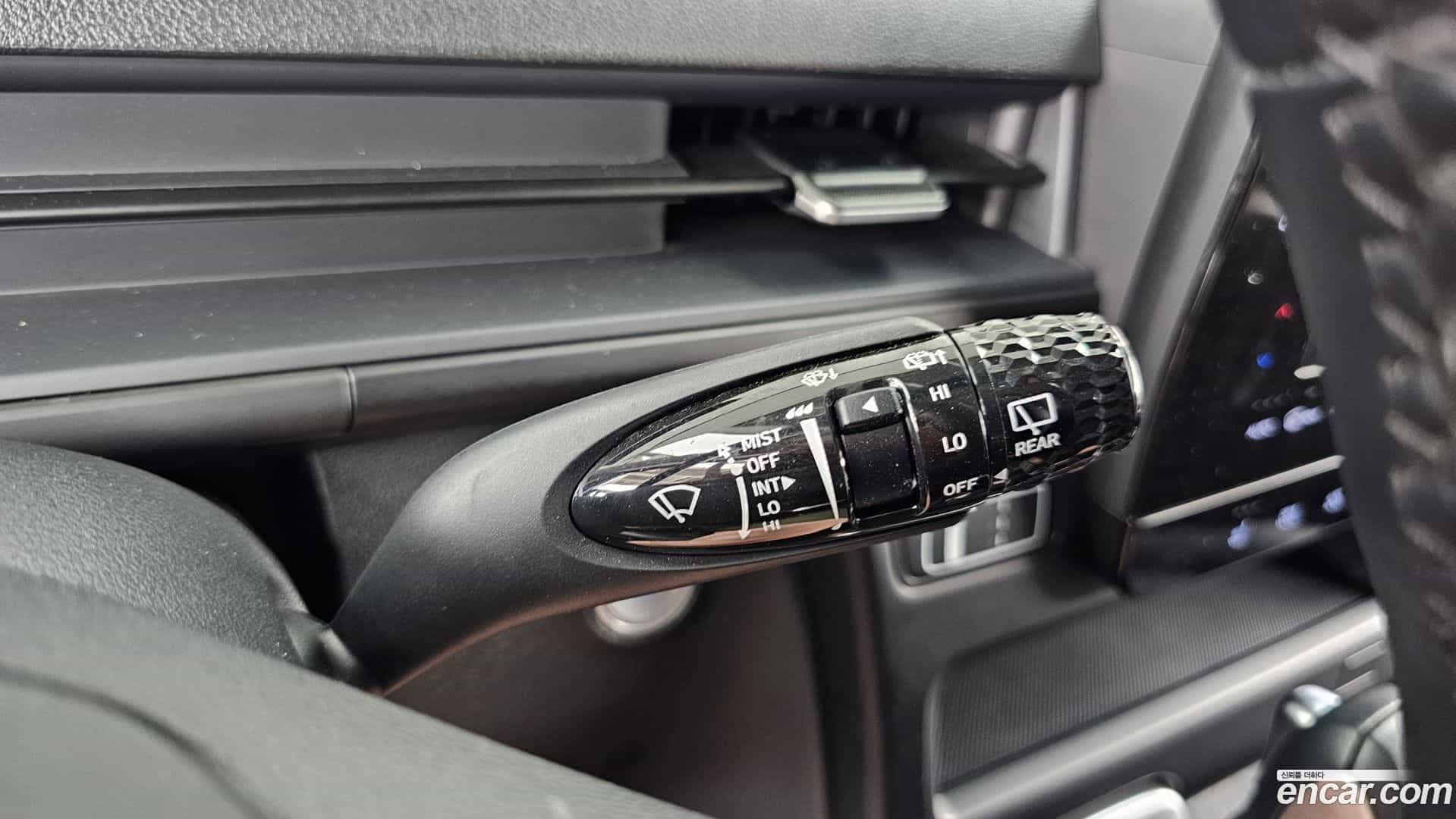 Staria Hyundai 2024.1-OPTION-041